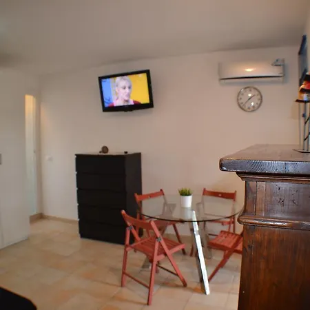Apartment Bobo House Rom
